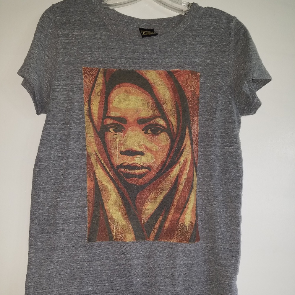 Obey tee